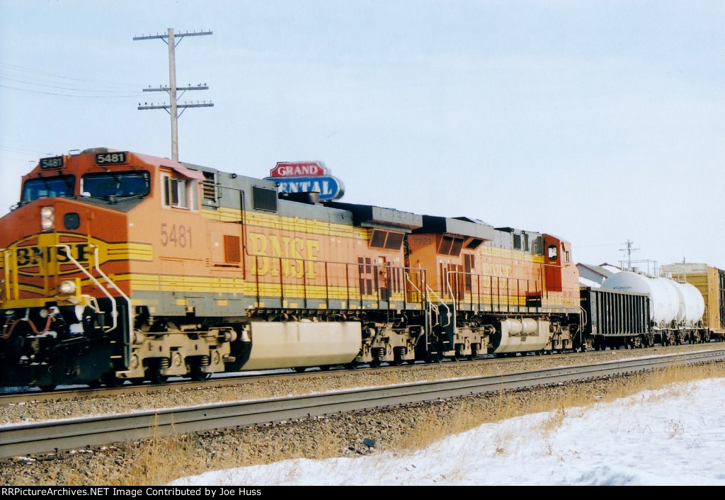 BNSF 5481 West